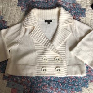 Bebe NWOT cropped sweater 3/4 length